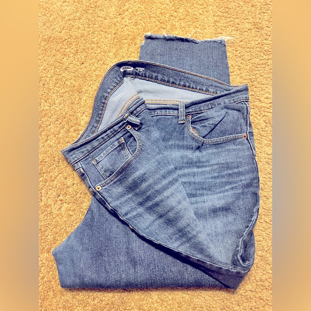Old Navy Boyfriend cut Mid Rise. Size 18. Like New!